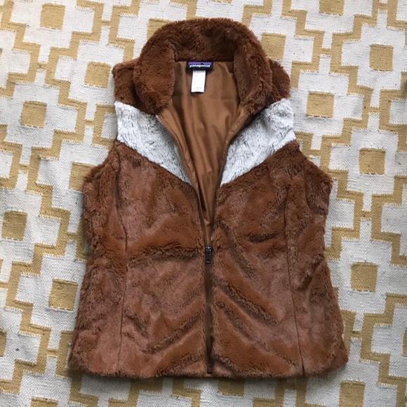 Patagonia Jackets & Blazers - Patagonia soft fuzzy vest